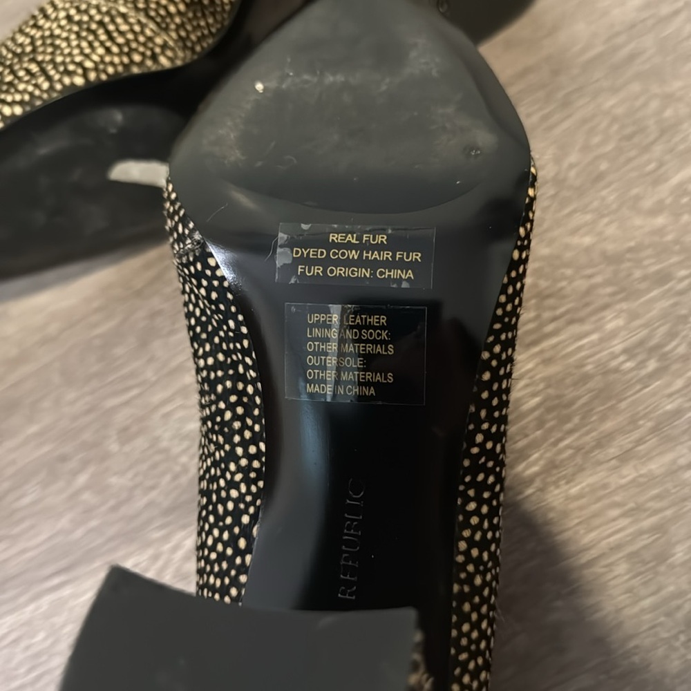 Banana Republic Real Fur Animal Print Pointed Toe Pumps - Picture 7 of 11